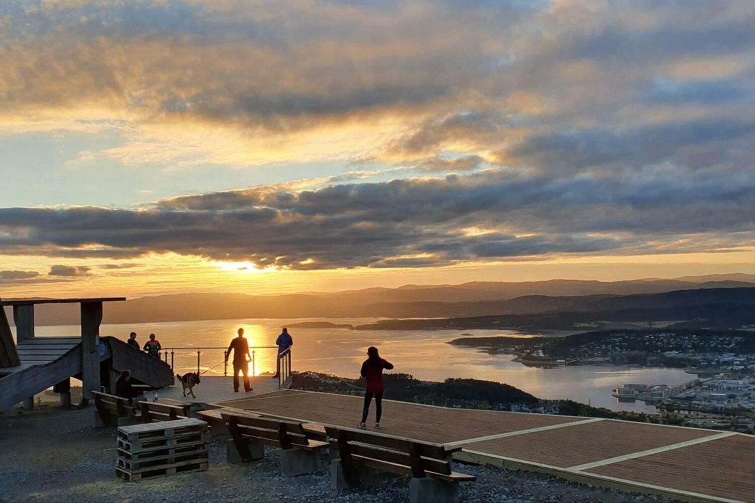 Verdens største stol på Oftenåsen