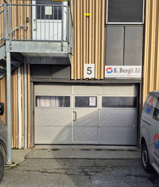 Utleie av lagerlokaler m/ port og kontorer