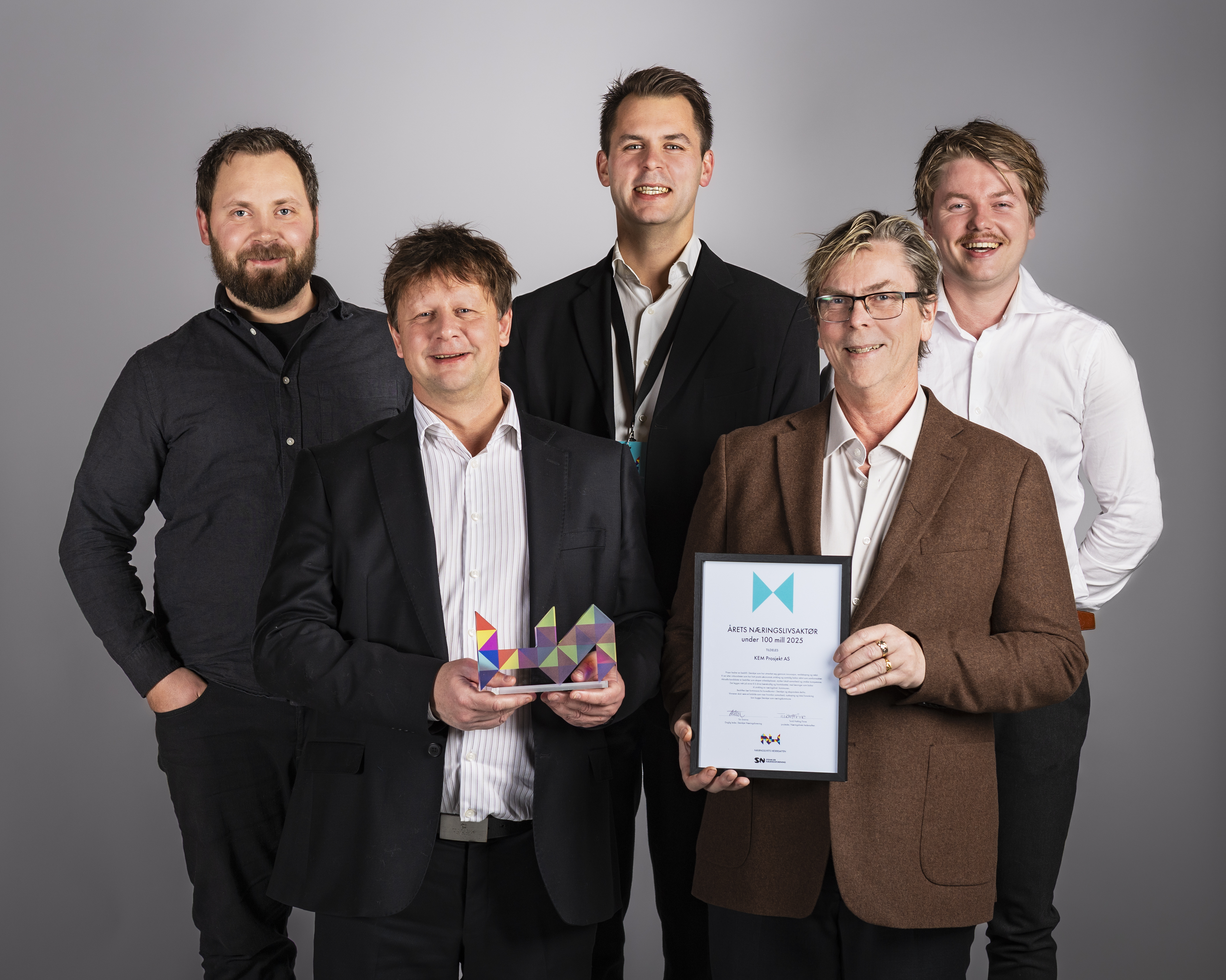 KEM Prosjekt vant prisen for Årets næringslivsaktør under 100 mill. Foto: Fotograf Emma A. Johansen Bilde av prisvinner